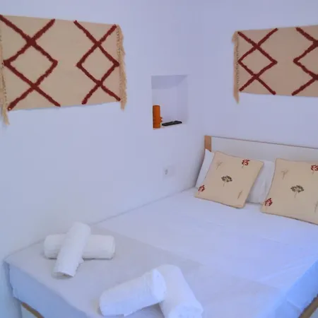Carolinas Suites By Coqueto Alicante Exterior photo