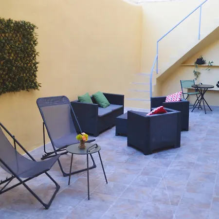 Carolinas Suites By Coqueto Alicante Exterior photo