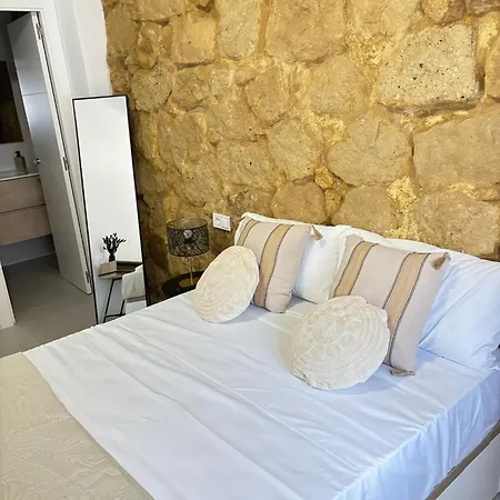 Carolinas Suites By Coqueto Alicante Exterior photo